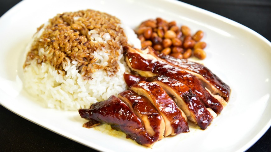 了凡香港油雞飯麵-油雞飯。和億生活集團/提供