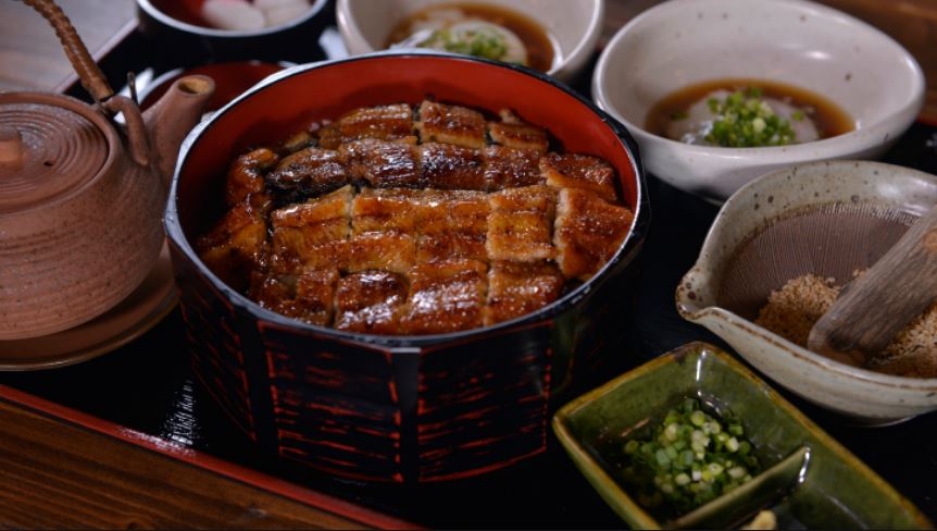 鰻魚桶飯三吃。大江戶町鰻屋/提供