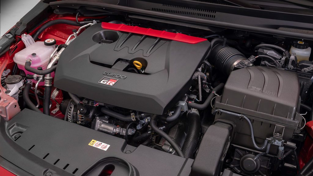 GR Corolla搭載的1.6升直列3缸渦輪增壓引擎具有304匹馬力輸出。