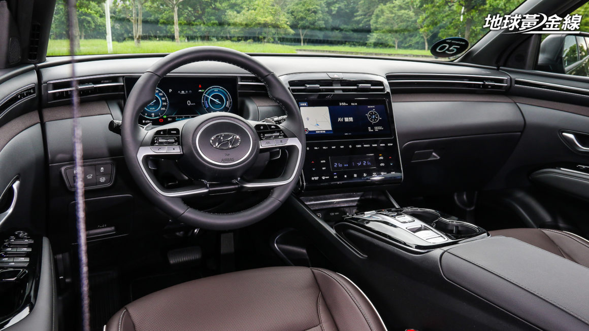 Hyundai無預警釋出小改Tucson定裝照 雙12.3吋曲面螢幕與指紋辨識通通有 | 地球黃金線