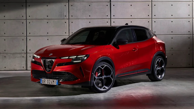 Alfa Romeo Milano剛發表就出事！更名Junior平息義大利政府怒火