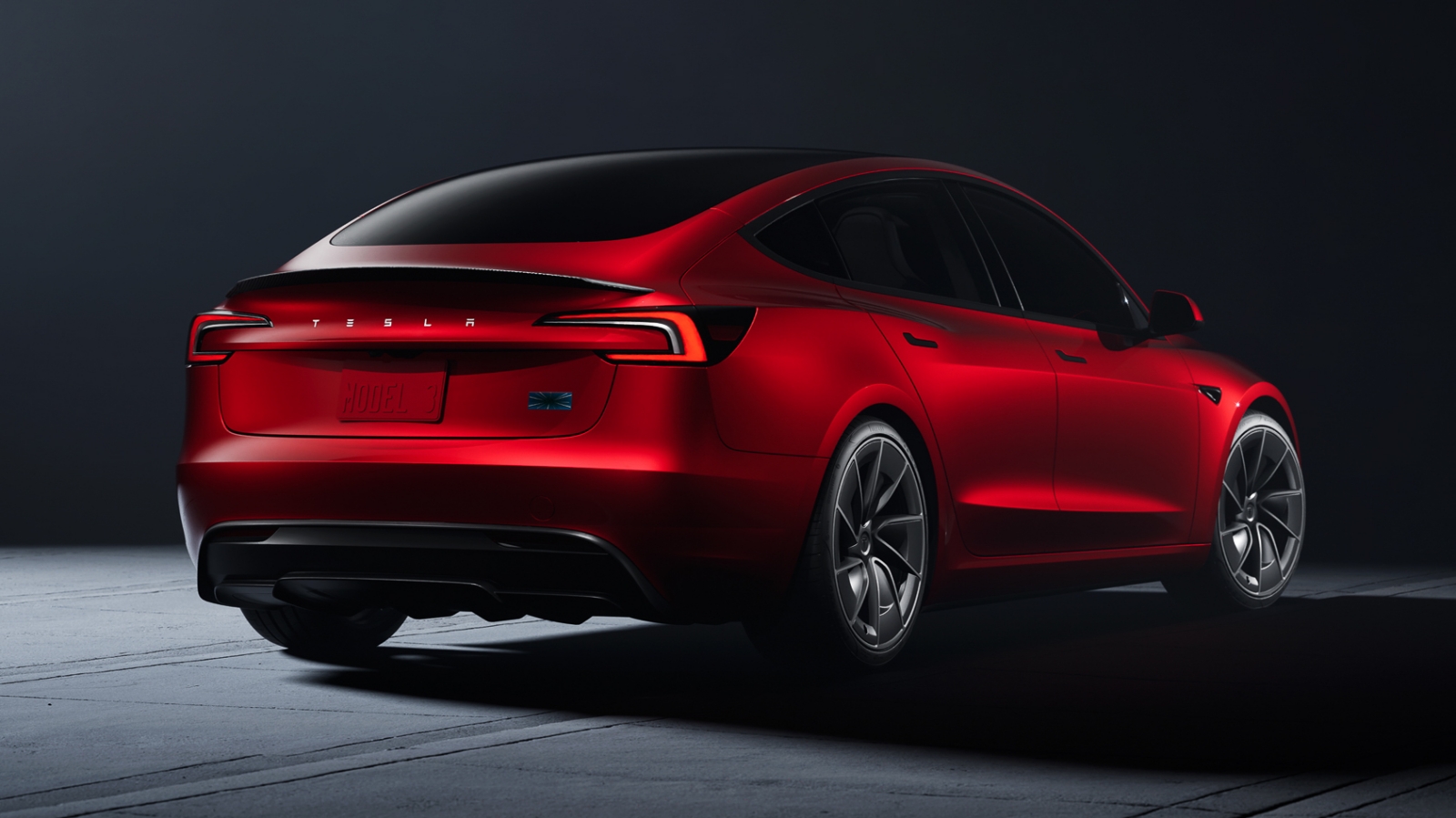 Tesla Model 3 Performance新版233.79萬開賣！最快第三季抵台 | 地球黃金線