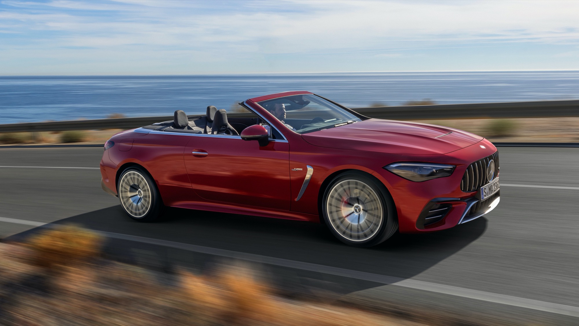 M-AMG CLE 53 Cabriolet 4Matic+登場，變身「上空」只要20秒！