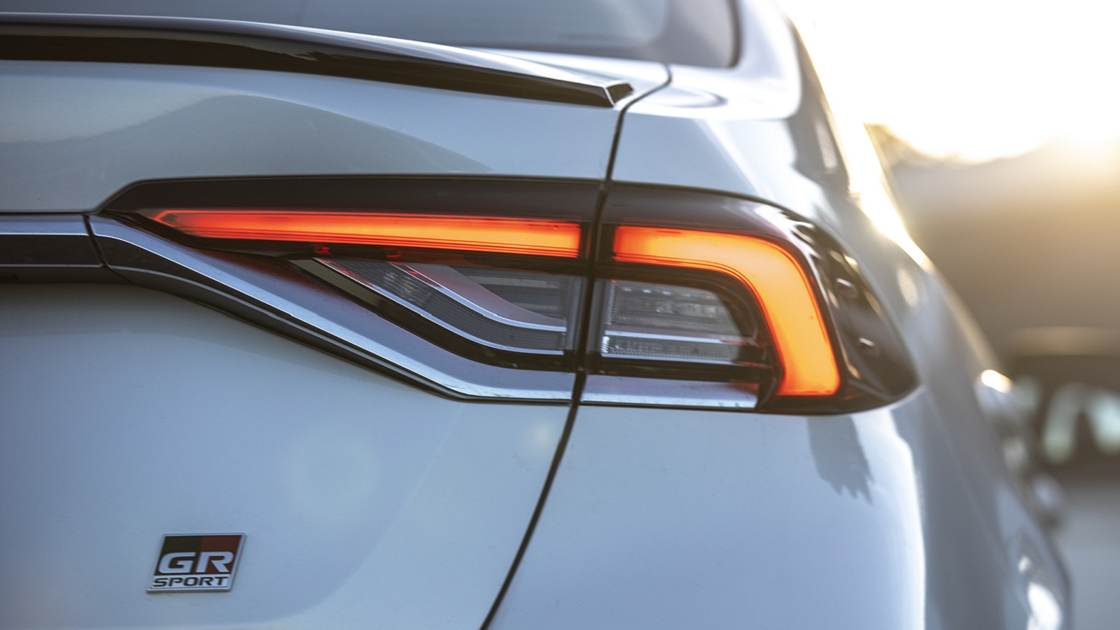 新款Corolla Altis GR Sport耗能曝光，排氣量上漲平均油耗更漂亮���
