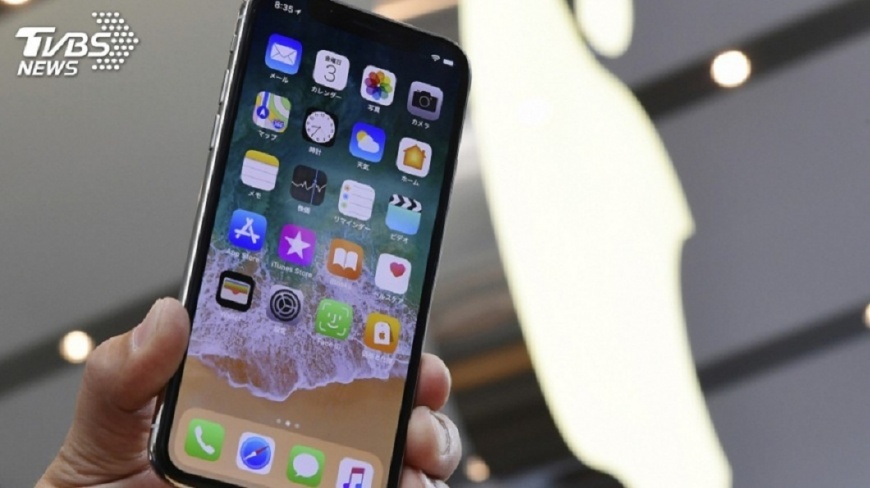 iPhone X真的有比較好用嗎？知名科技部落客分享認為，其實iPhone 8就夠用了。(圖／達志影像美聯社)