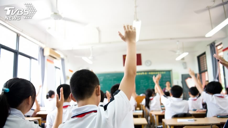 教部辭典改半天仍爭議！　「三隻小豬」還是成語