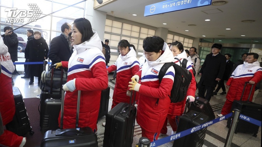圖／達志影像美聯社 兩韓組隊出征冬奧　北韓冰球女將抵南韓