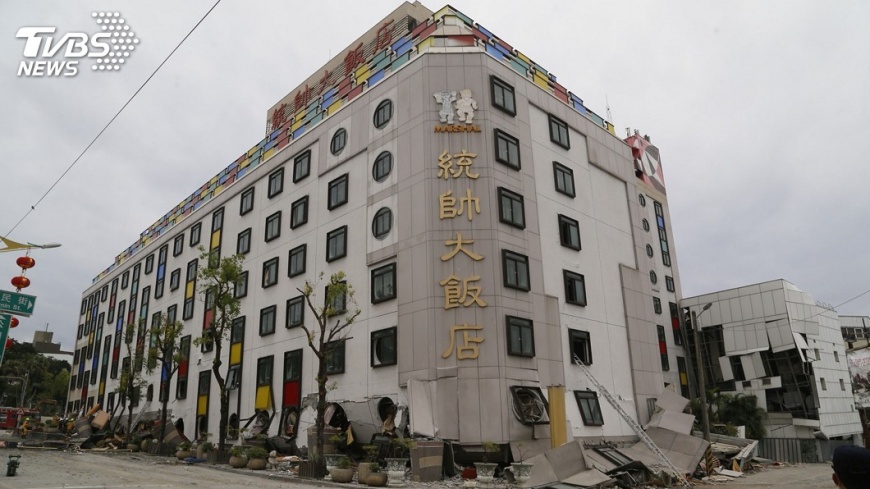 花蓮地震 統帥飯店老字號地標走入歷史 - 20180207000051L.jpg