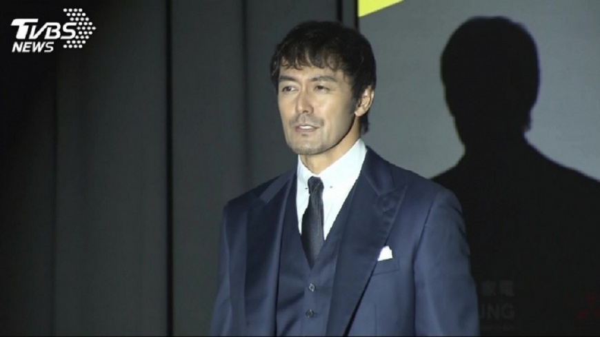 日本男星阿部寬日前出席活動，特別談到花蓮強震。圖／TVBS