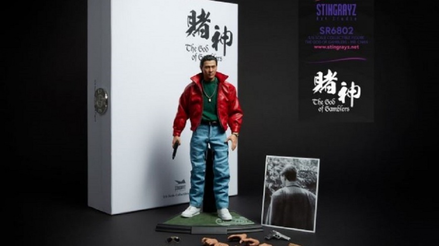我師父說,拿AK不賭的是棒槌。我隨便一張牌都能比你大,還能買順買同花。