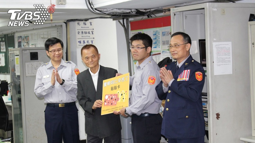 PhotoCap 002 - PhotoCap_002.jpg