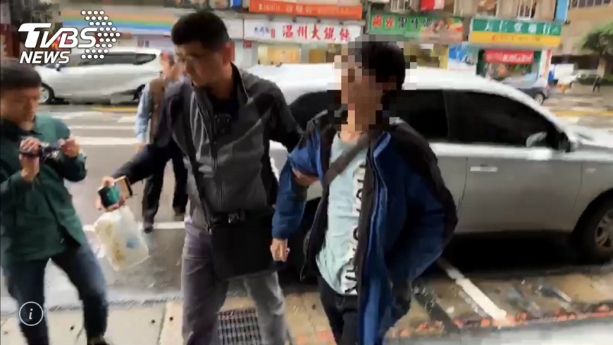 男子在台北車站西門，持刀隨機砍人遭逮。