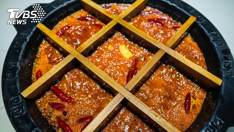 專家認為吃辣不但無助於減肥,還有可能傷害腸胃。示意圖/TVBS