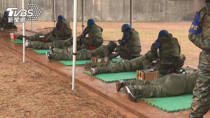 空軍打靶走火！上兵退伍「想多存錢」又回役…臉遭貫穿亡