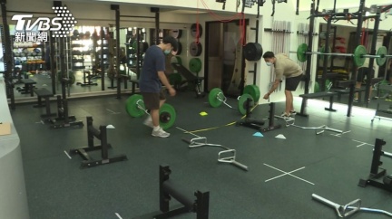 紓困玩假的？！業者嘆「幾乎沒人領到」　看看別國這樣發錢