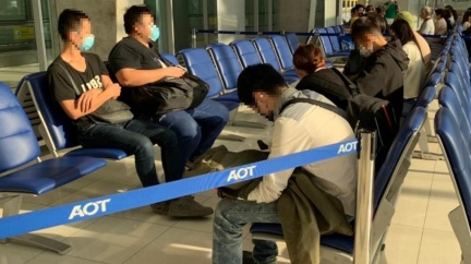 9台人曼谷機場遭控制畫面曝！駐泰代表處：有台人當人蛇