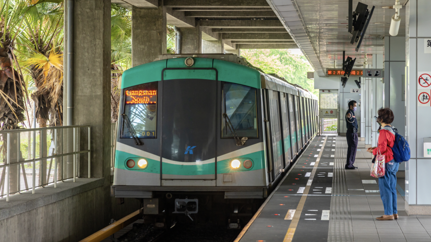 ▲捷運紅線將延伸至岡山火車站，雙軌共構交通核心，因應未來發展。