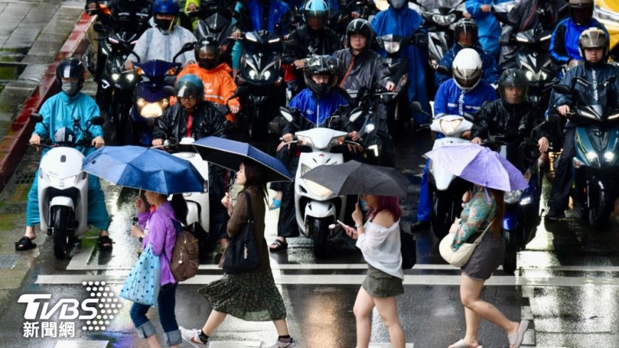 Weather expert warns of showers across Taiwan through Friday (TVBS News) Weather expert warns of showers across Taiwan through Friday