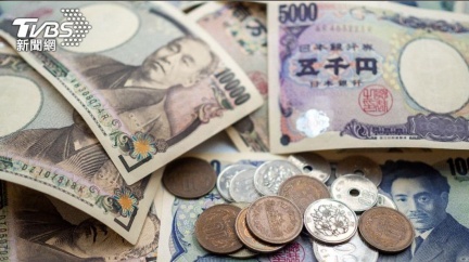 傳日政府砸5.5兆干預　日圓匯率今狂升至153