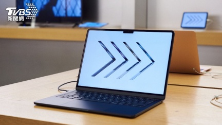 蘋果摺疊MacBook傳提前發表　分析師爆螢幕沒摺痕