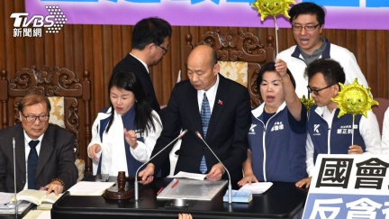 綠委連署提案修憲「廢考監」　喊話韓國瑜成立修憲委員會
