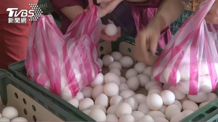 雞蛋價格創新低　全聯、家樂福盒裝蛋降價最多少6元