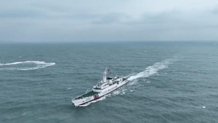 中國海警執法新規上路！中菲船隻清晨相撞　北京稱非法闖入