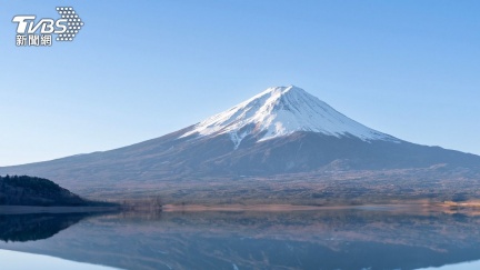 富士山火山口3人全罹難　官方籲「封山期間」別來