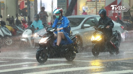 雨彈往北砸！豪雨特報發不停　新北、宜蘭防強降雨