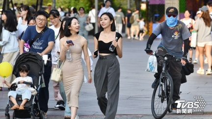 「熱如炎夏」體感溫度恐飆破34度　週末雷陣雨來襲