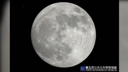 中秋必看超級月亮　今年還有本世紀唯一「土星合月」