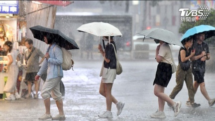 國家警報響了　氣象署對4縣市發大雷雨即時訊息