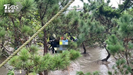 金山夫妻雙亡！地瓜農接愛妻返家　慘遇洪水陳屍松樹園