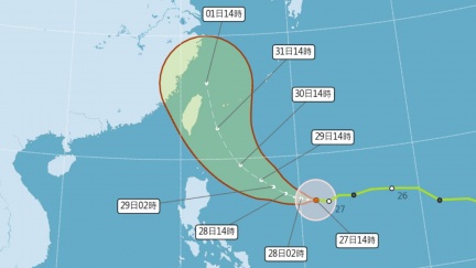 康芮颱風路徑又離台灣更近　恐海陸警齊發挑戰中颱上限