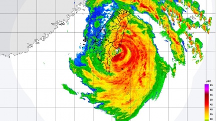 天氣／強颱康芮13：40在台東縣成功鎮登陸