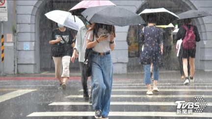 康芮沒走遠！2地強降雨紅到發紫　最快此時解除警報