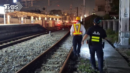 台南仁德平交道出事故！女闖軌遭火車撞擊當場身亡