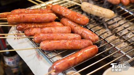 夜市「1小吃」比香腸還毒　恐增胃癌、大腸癌風險