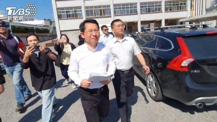 遭爆「罷免查水錶」！花蓮縣政府被搜索　檢調帶走11人