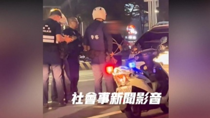 本土藝人黑支拒警盤查 開直播嗆「有搜索票嗎」│TVBS新聞網