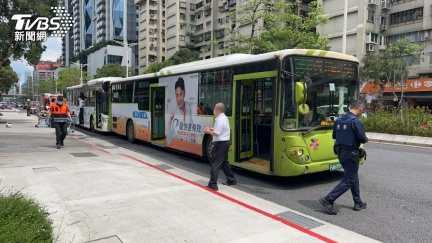 北市2公車追撞9人受傷　警消啟動「大傷機制」搶救