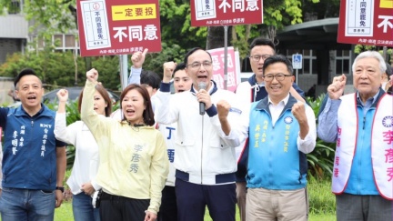 柯建銘預言「31藍委被罷免」　朱立倫嗆：台灣最大亂源