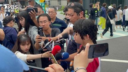 三峽女國中生悼念閨密泣不成聲　淚批：肇事駕駛直接死刑