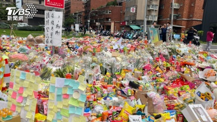 心意變垃圾？傳三峽車禍祭品頭七全火化　區公所說話了