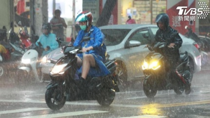 雨勢升級！北北基桃「9縣市豪大雨特報」　國家警報響