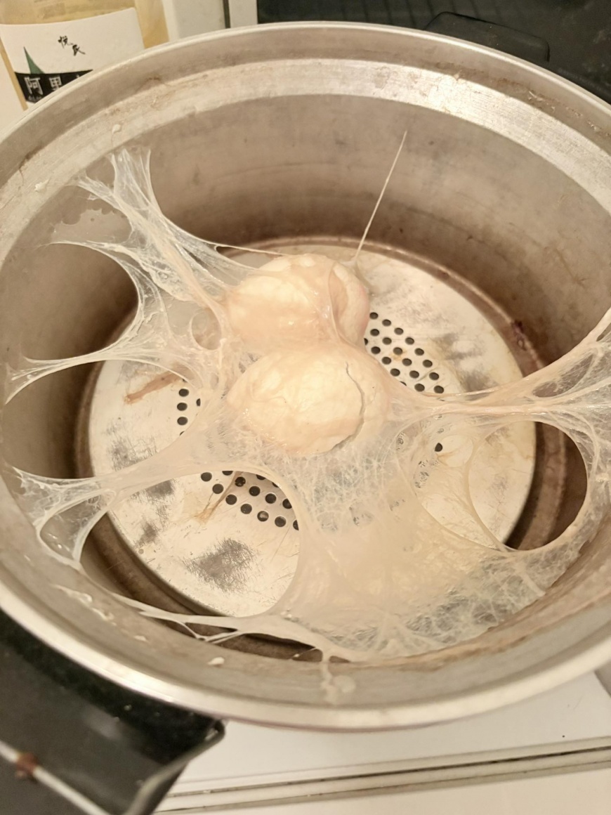 原PO分享她的電鍋照，吸引超過1.7萬名網友笑翻熱議。（圖／翻攝自「婦仇者廚房」臉書）