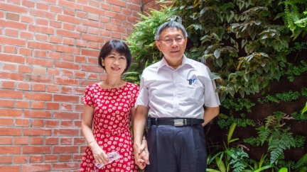 柯文哲迎66大壽　陳佩琪嘆今年不說生日快樂：只盼平安