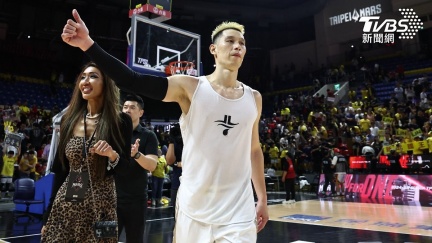 林書豪獲年度MVP！首度拿下TPBL大獎