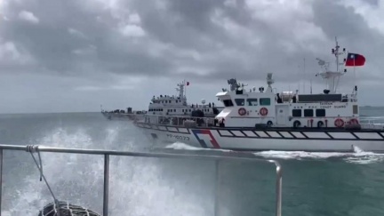 4艘中國海警船「連2天侵擾金門」！海巡併航蒐證