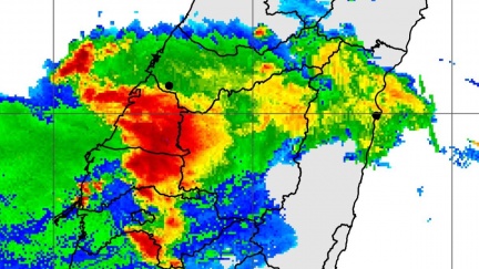 強烈雷雨帶移動彰化暴雨淹慘　專家示警換2縣市小心